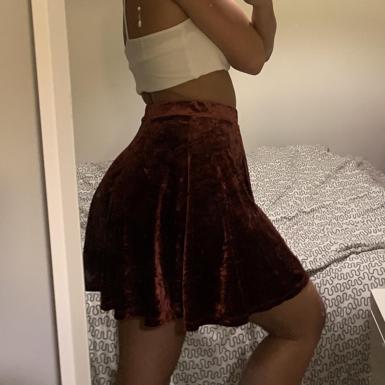 H&m velvet cheap skirt