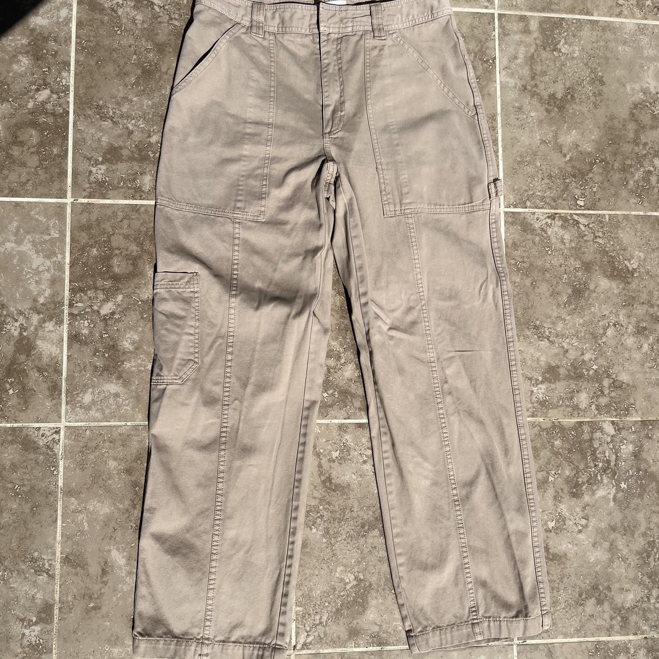Aritzia Sunday Best cargo pants worn twice perfect... Depop