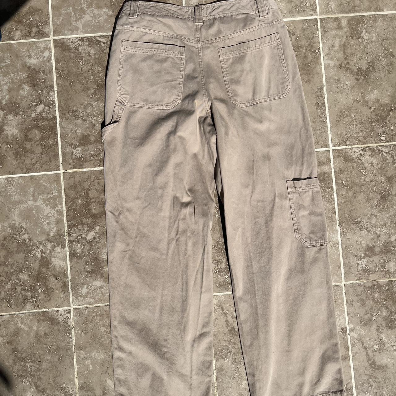 Aritzia Sunday Best cargo pants worn twice perfect... Depop