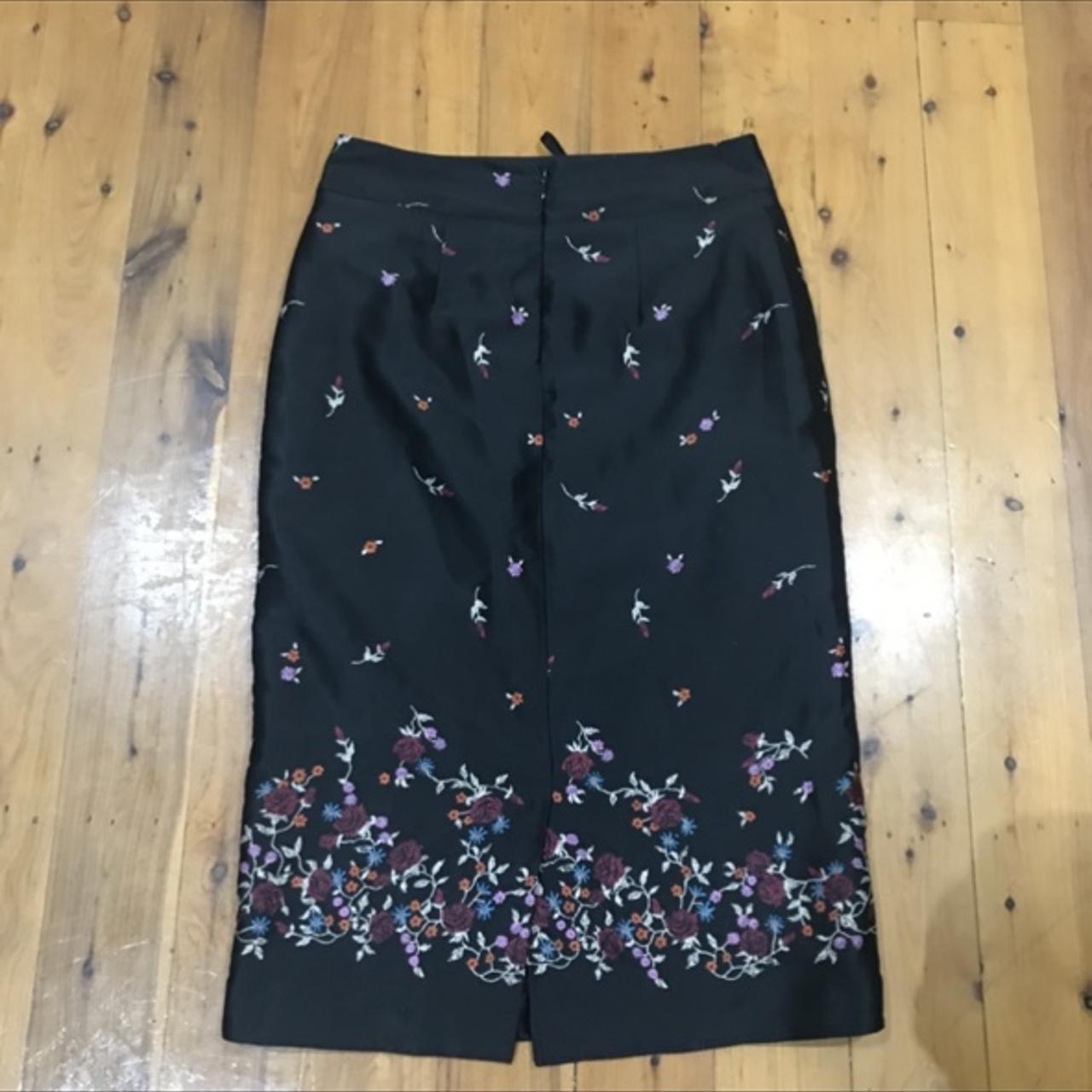 Sportsgirl embroidered knee length apron skirt size 10 - Depop