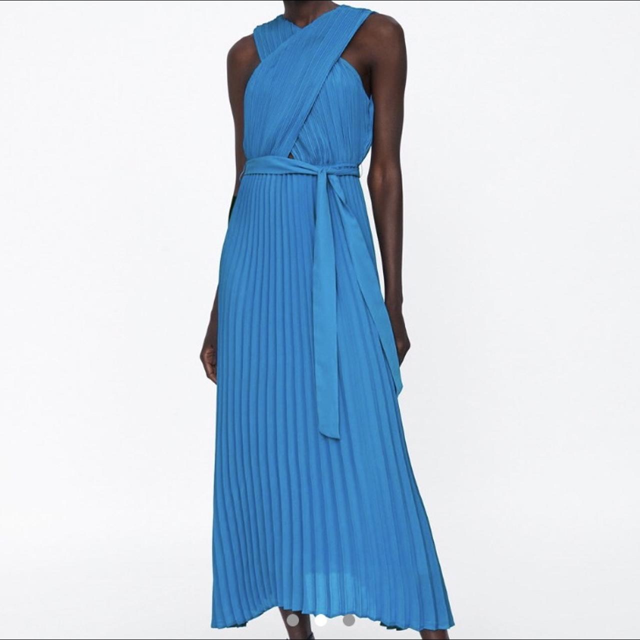 Zara Women's Dress Depop