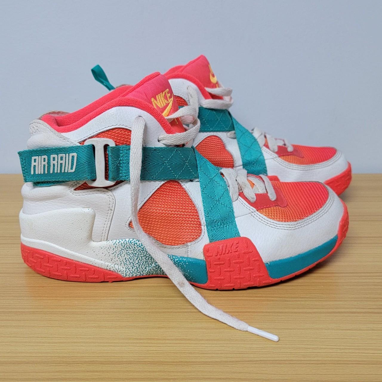 nike air raid atomic mango