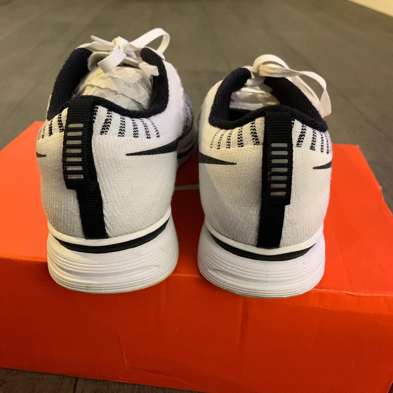 nike flyknit trainer womens white