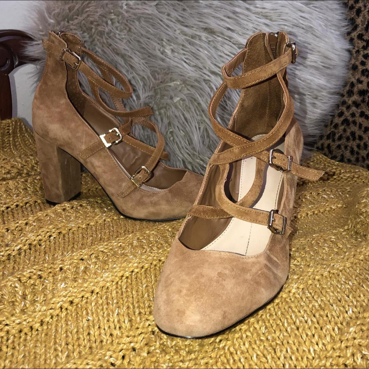 Gianni bini best sale tan heels