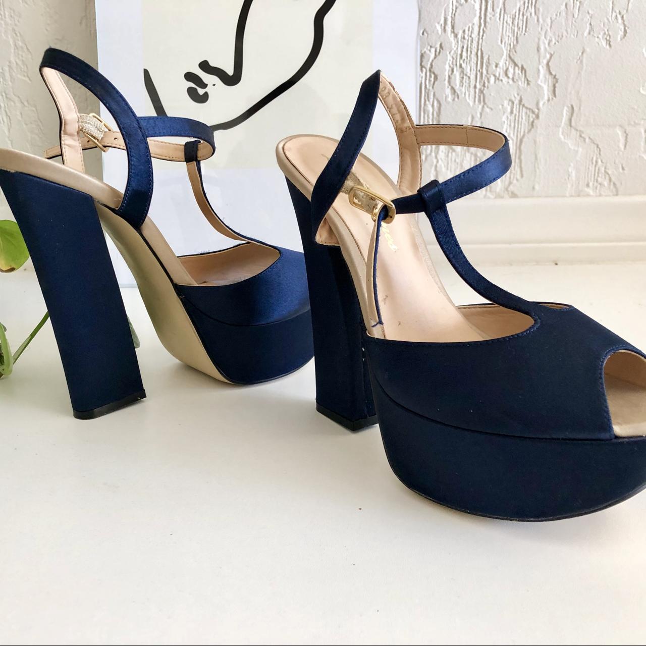 Chunky navy clearance blue heels