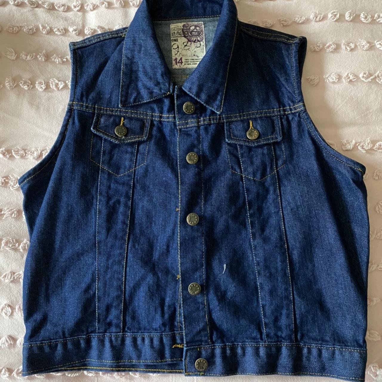 Women's Veststankscamis Depop