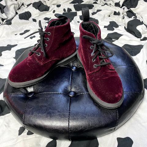 Dr martens red outlet velvet