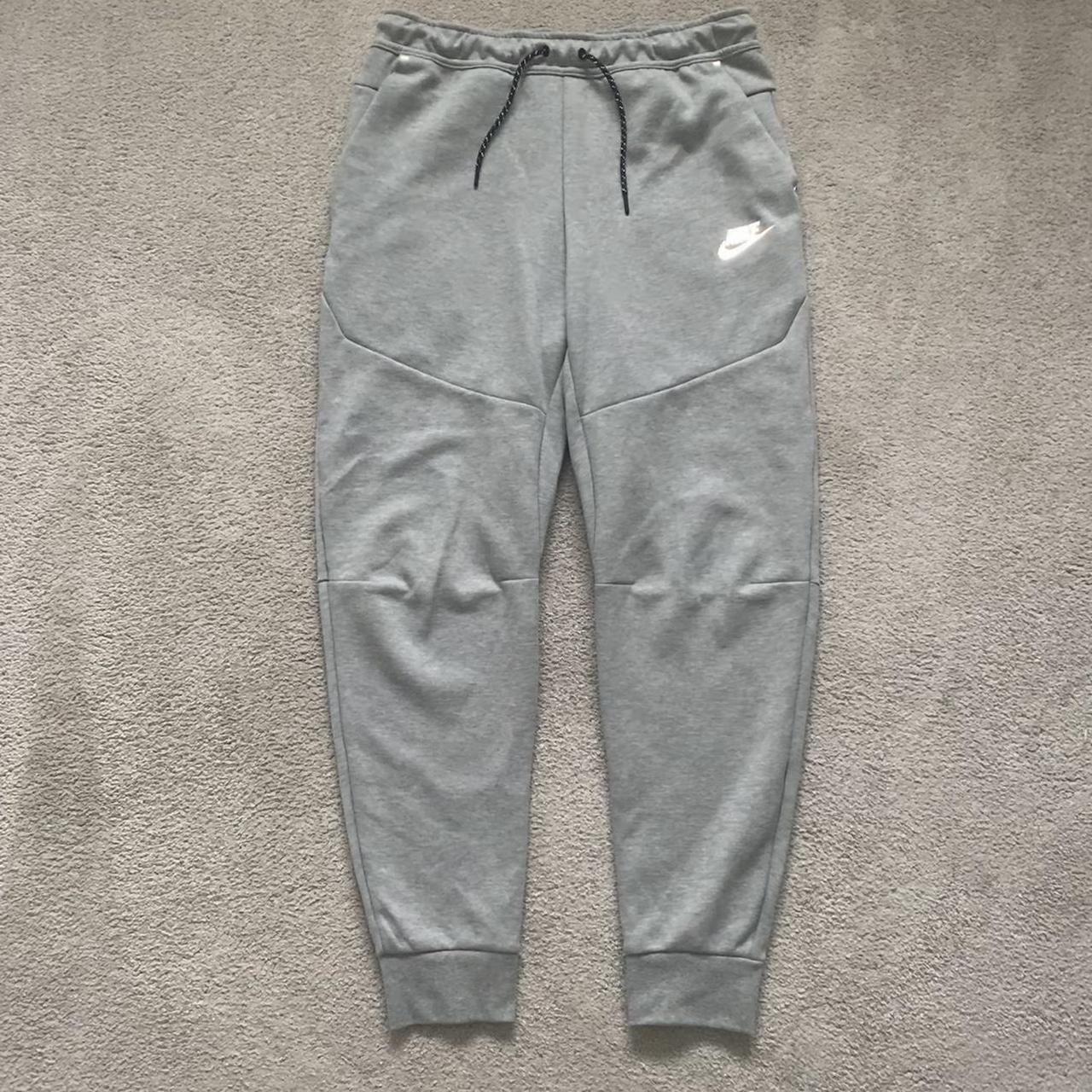 nike tech fleece reflective