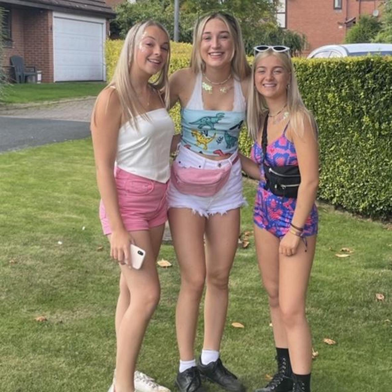 Elsie and Fred Festival outfits leedsfest... Depop