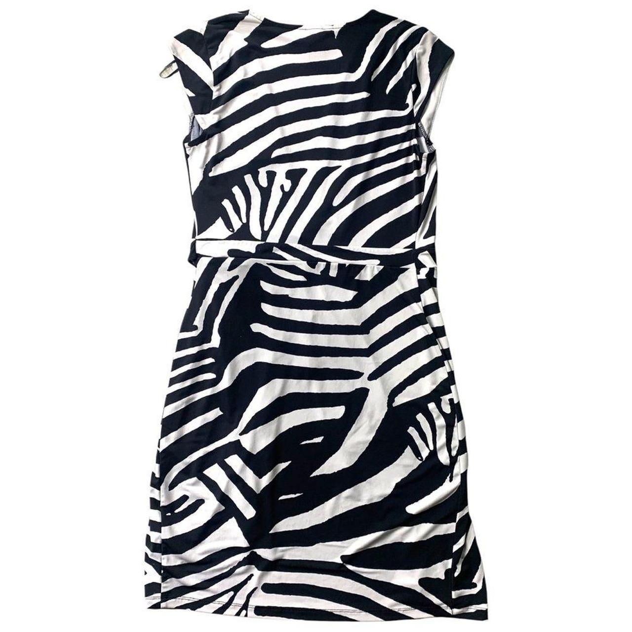 H&M Women's Tan and Black Dress Depop