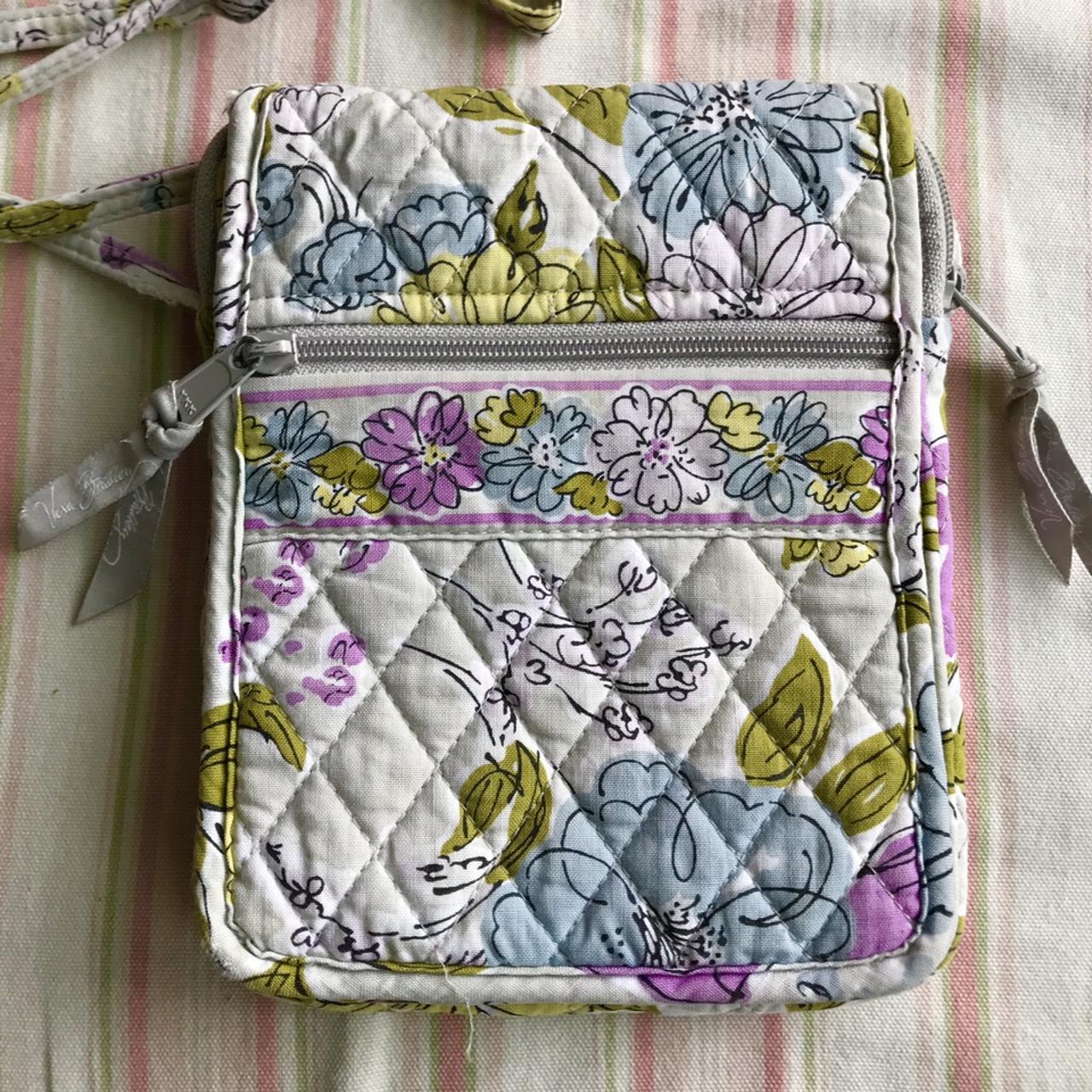 How to Spot a Fake Vera Bradley Purse: 7 Steps (with Pictures)