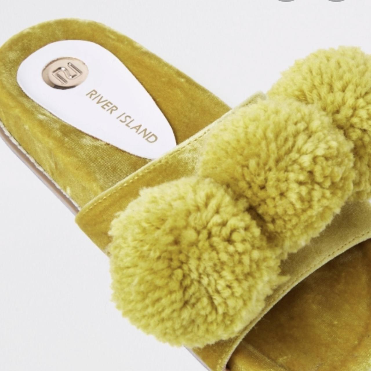 River island fluffy online sliders