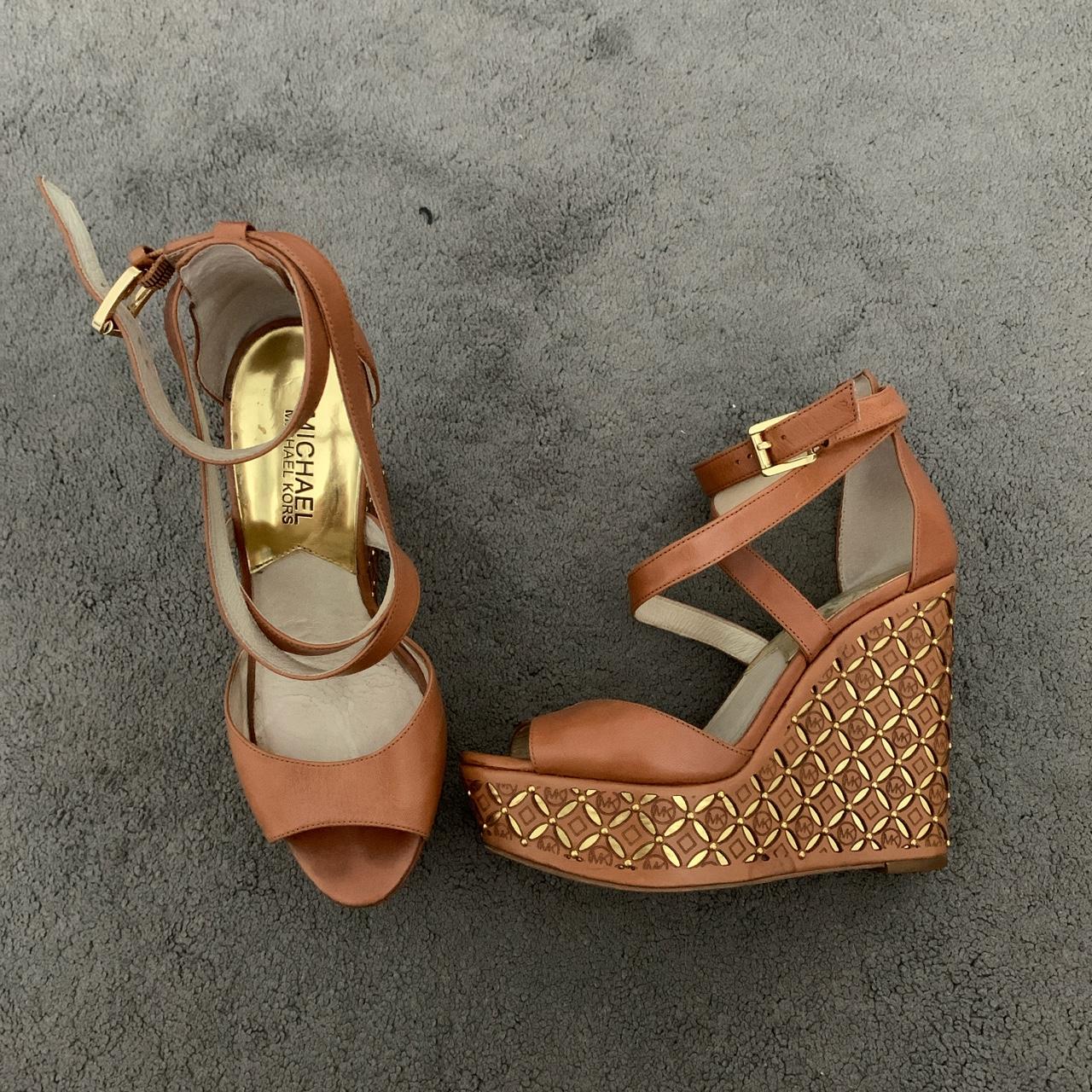 Michael kors tan cheap wedges