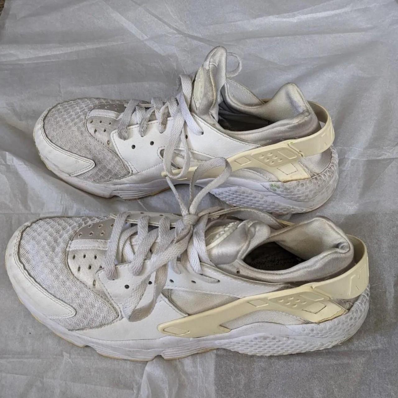 womens white hurache