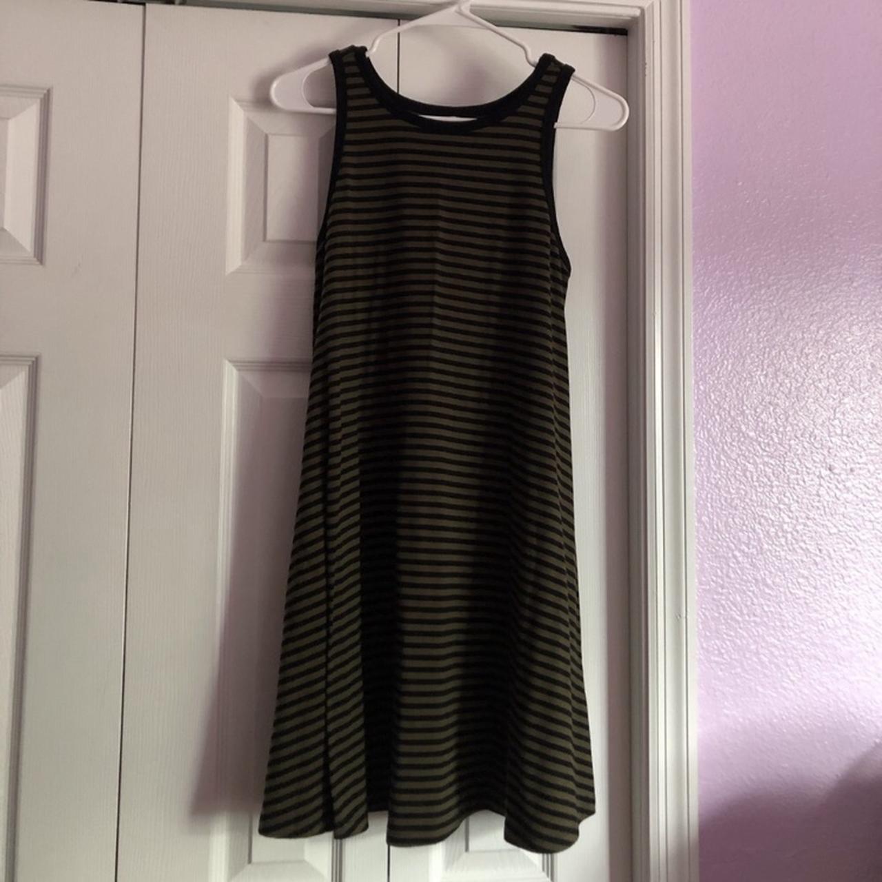 Old navy green 2025 striped dress