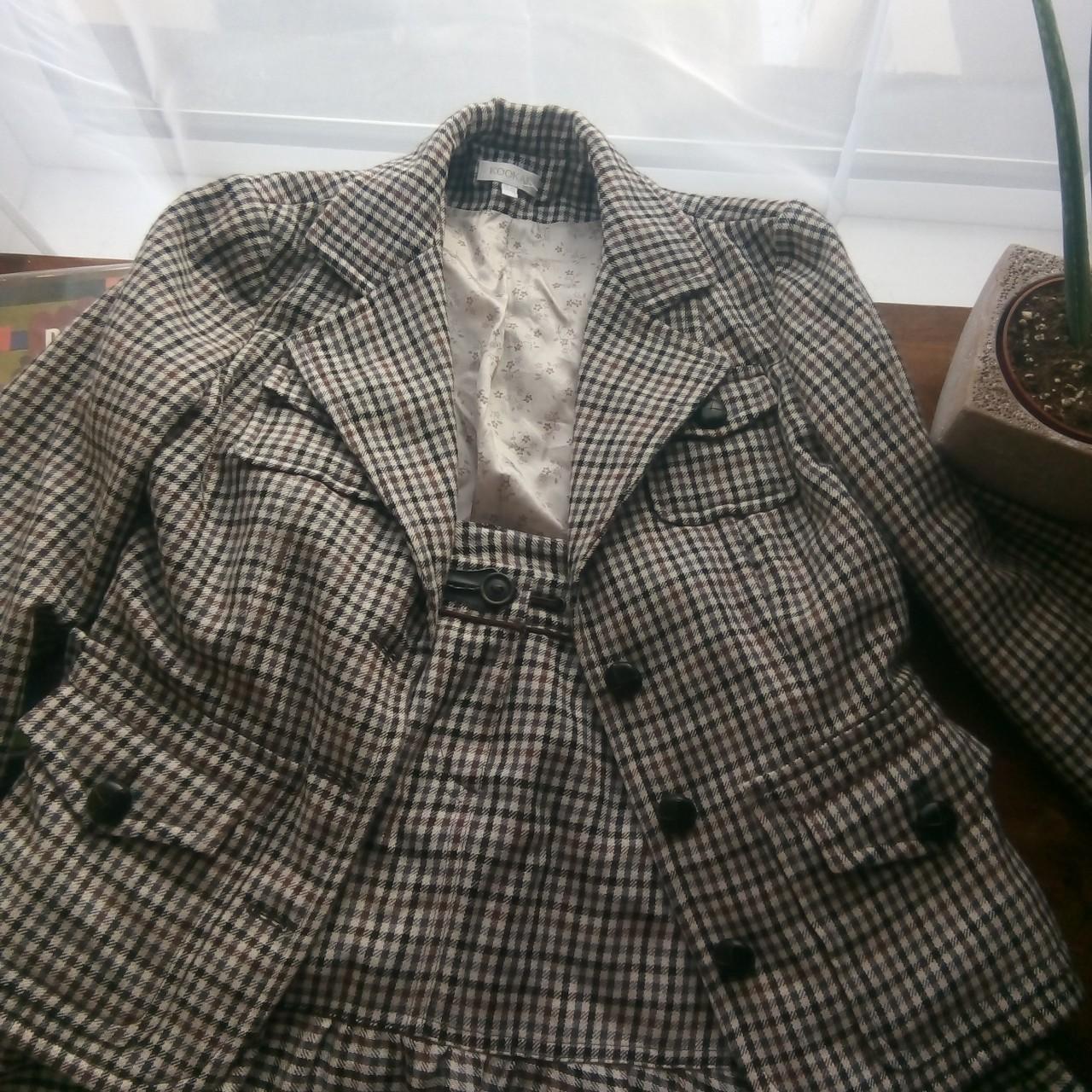 Noughties Kookai check blazer and (very ;-)) Depop