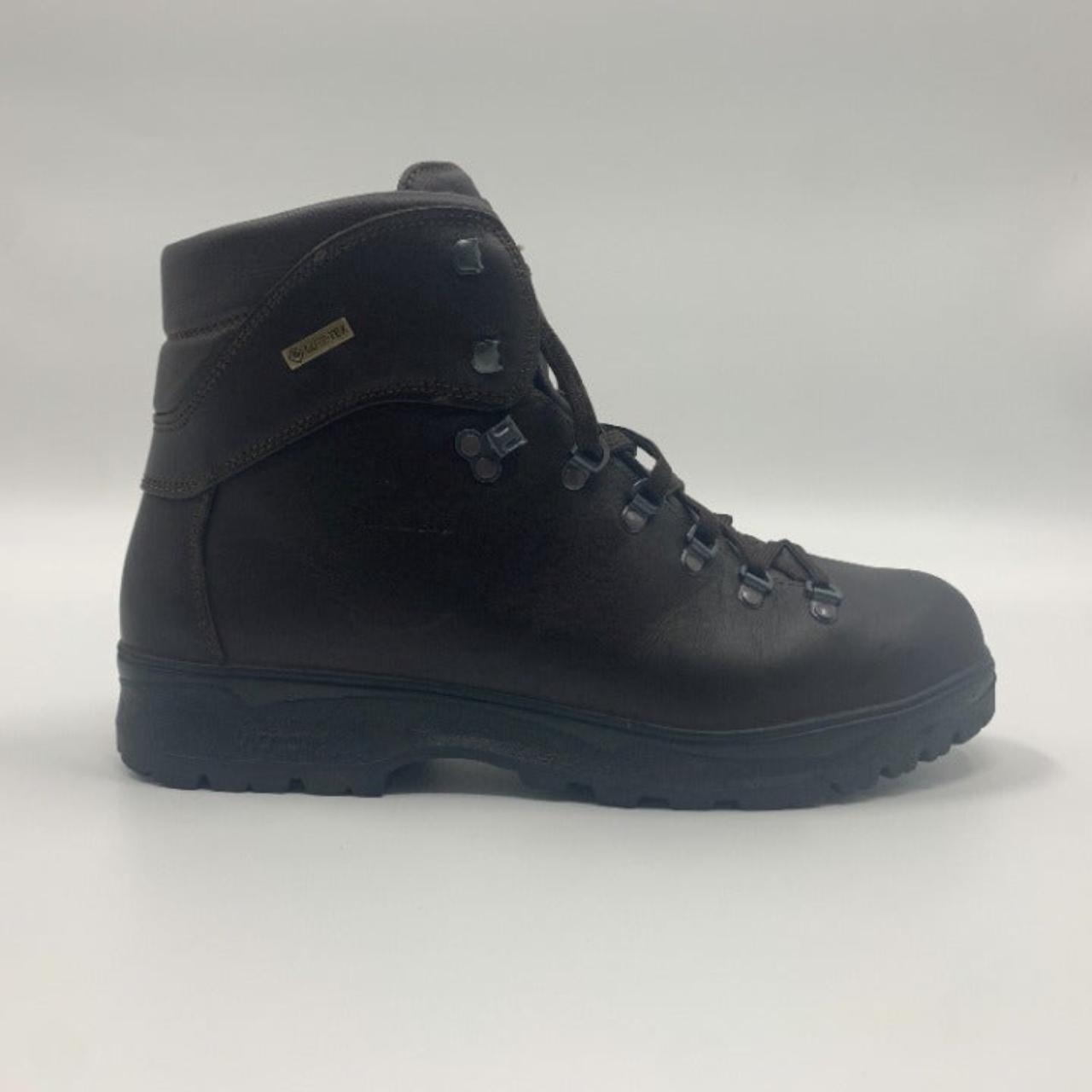 LL Bean Mens Vibram Gore-Tex Hiking Boots Size 13W... - Depop