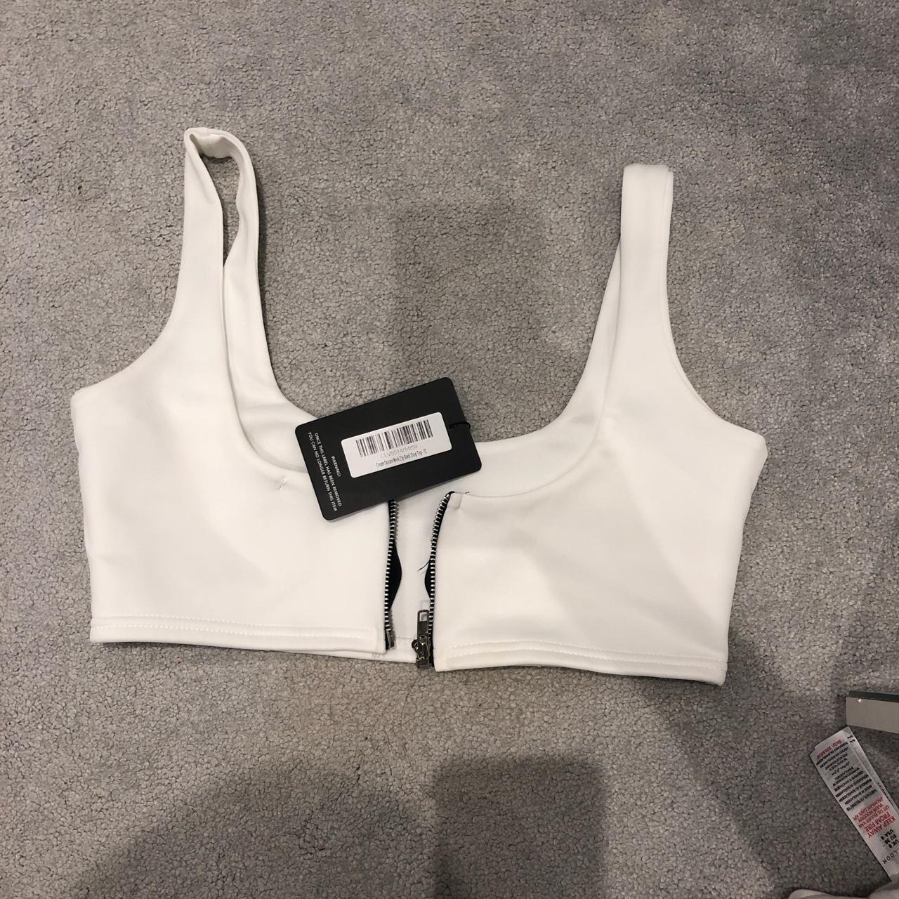 PRETTYLITTLETHING White Sports Bra