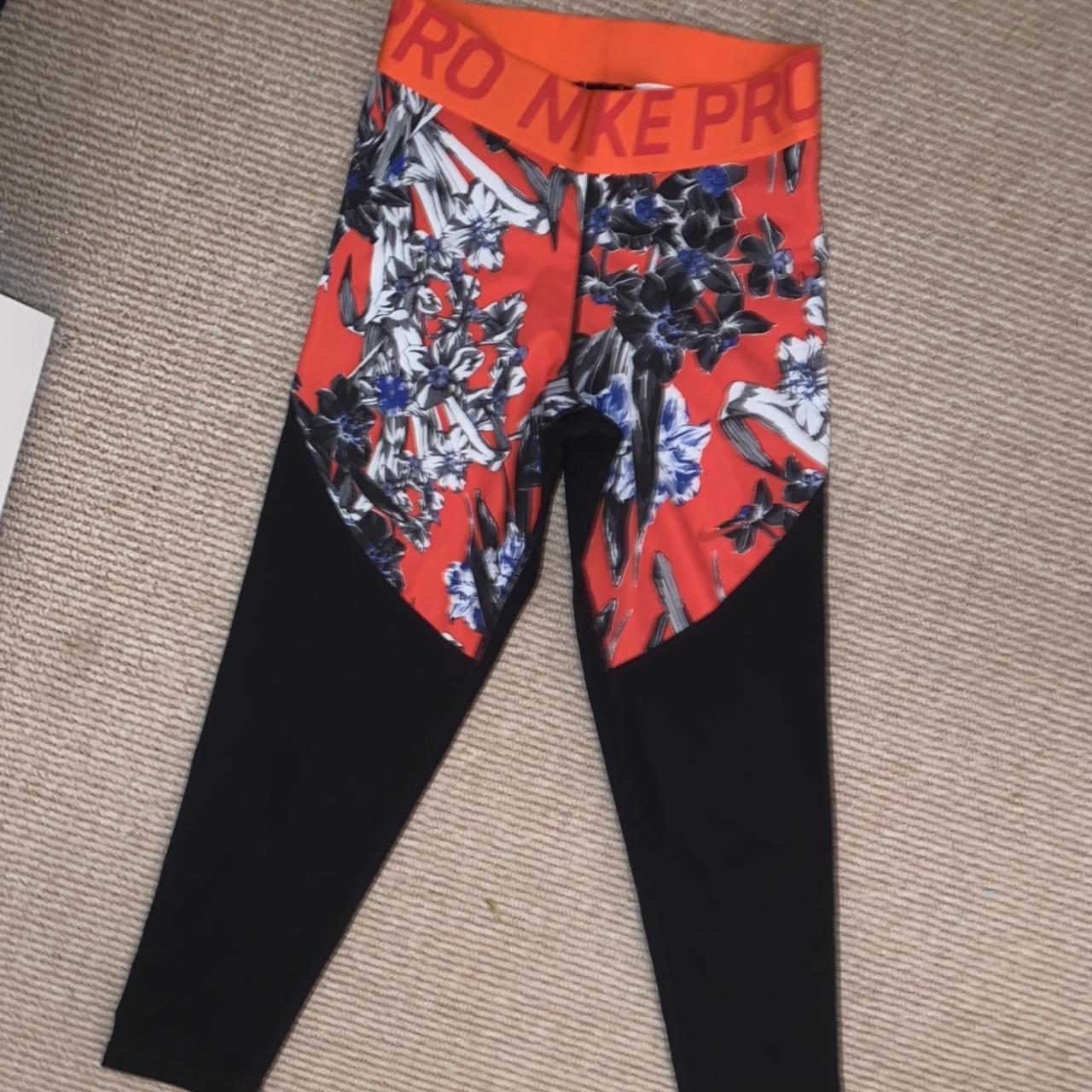 Nike training leggings cropped floral pattern Depop