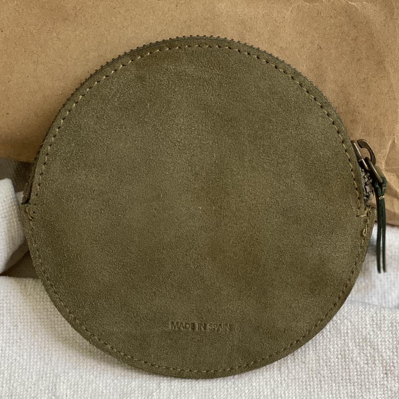 Product Image 2 - VEREVERTO Moon suede coin purse.
Round