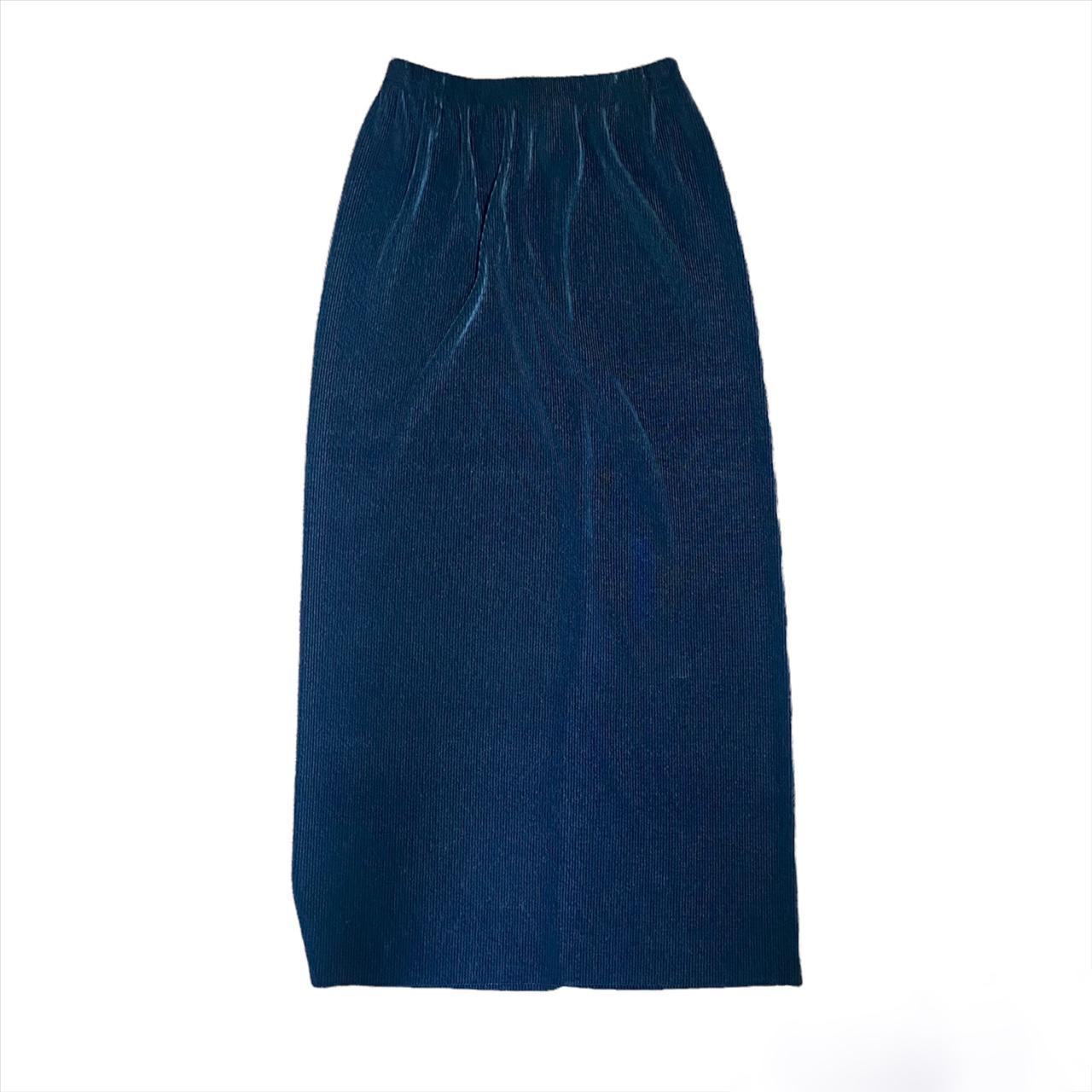 Product Image 1 - Vintage ribbed black skirt

Size medium