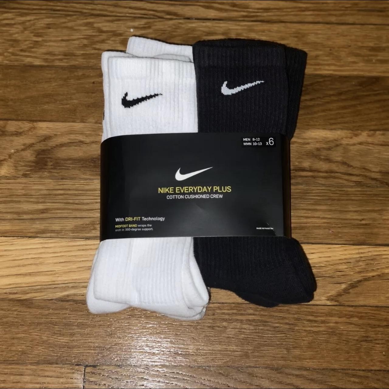 Nike Men's Black and White Socks | Depop