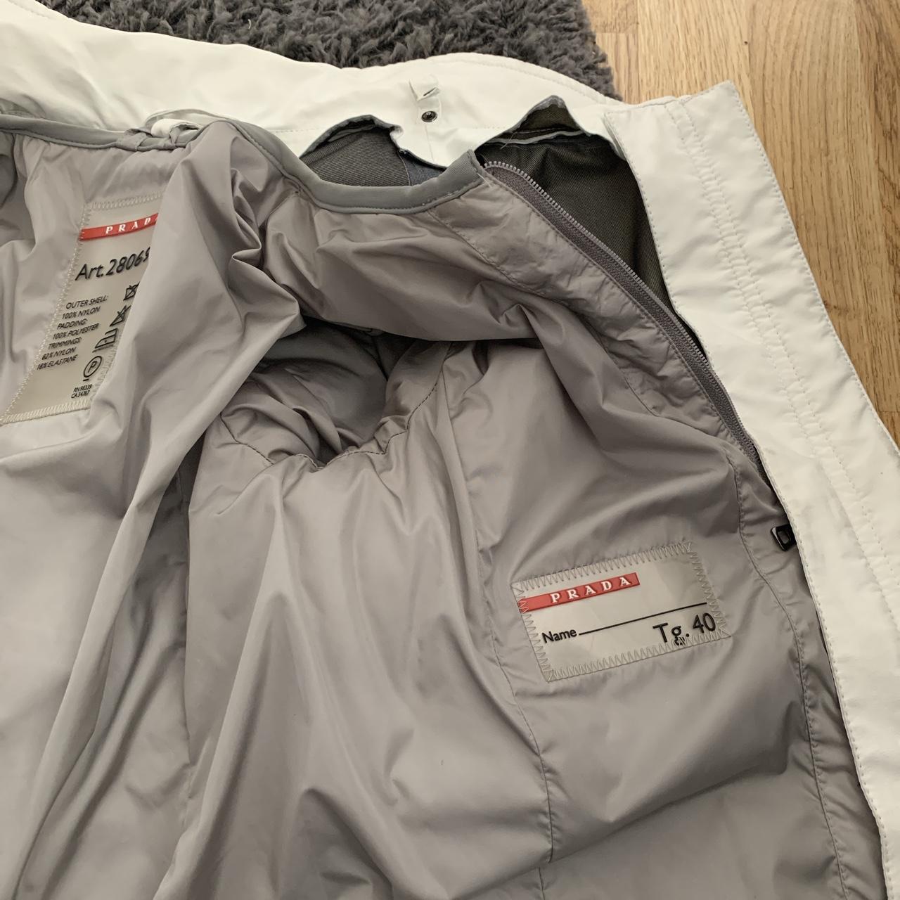 Prada women’s goretex ski jacket , 2 layer Detachable