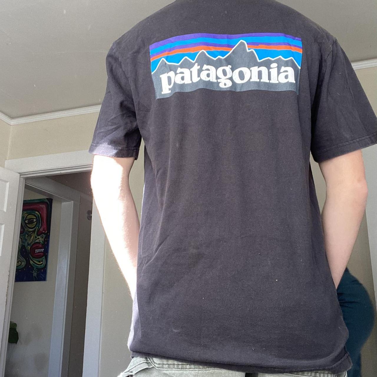 Patagonia Men's Black T-shirt | Depop