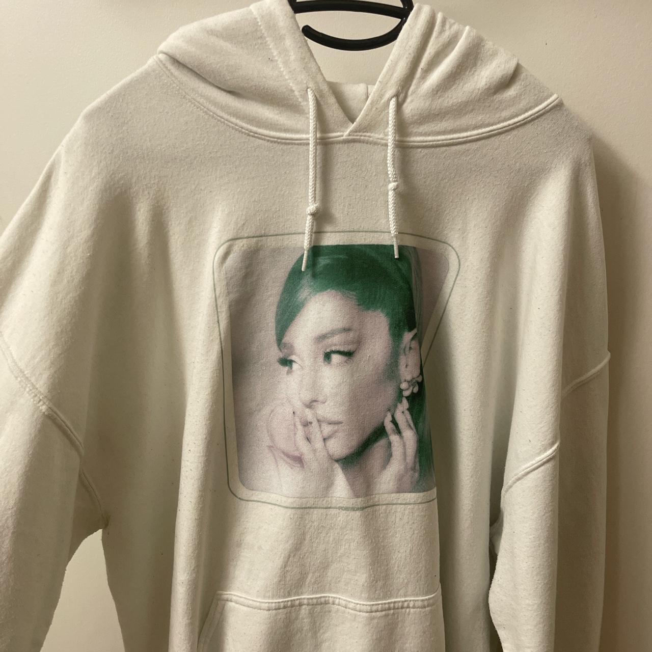 Positions hoodie ariana discount grande