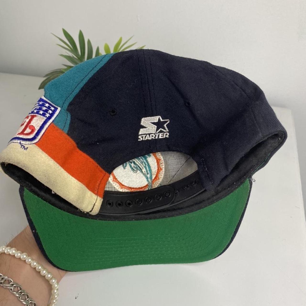 \ud83d\udc2c\ud83d\udd25 Super clean vintage Miami Dolphins snapback in... - Depop