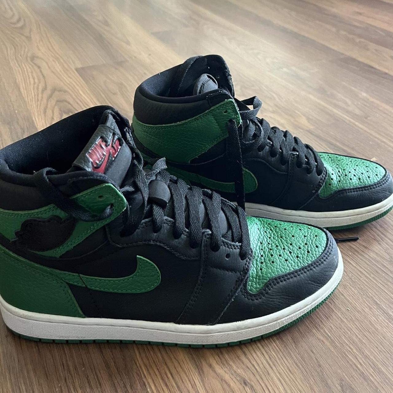 pine green retro 1