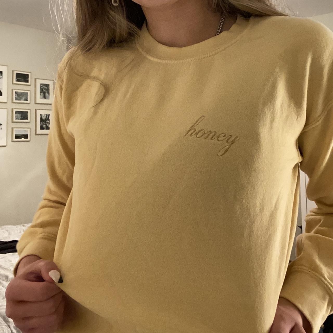 Brandy melville hot sale honey crewneck