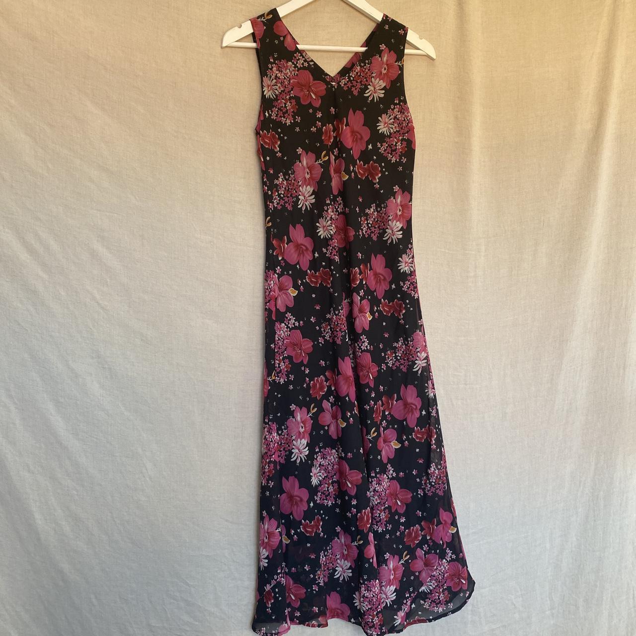 Vintage 90s Whimsigoth Sleeveless Pink Floral Midi... - Depop