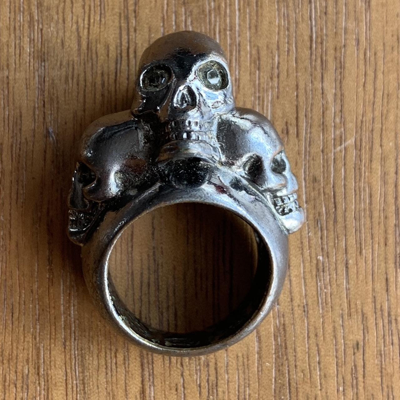 Mcqueen shop skull ring