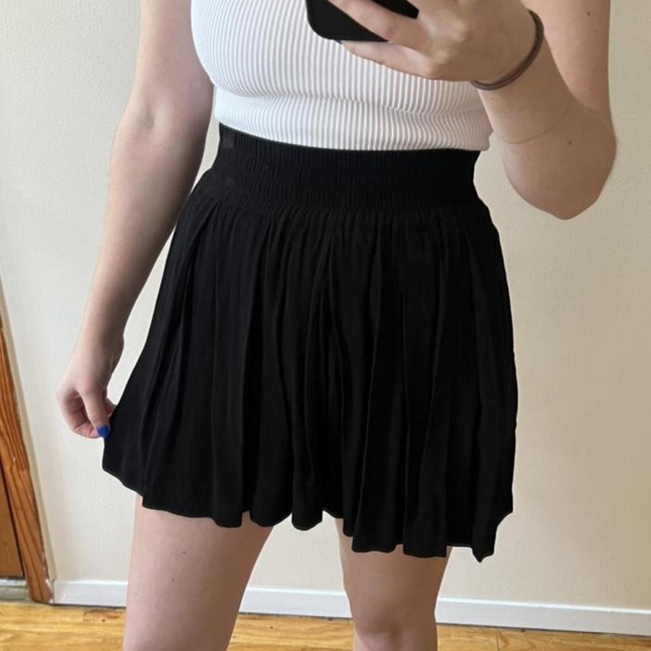 Zara pleated skirtlike shorts black elastic... Depop