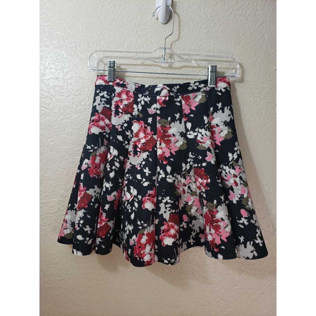 Product Image 1 - Abercrombie and Fitch Floral Pleated