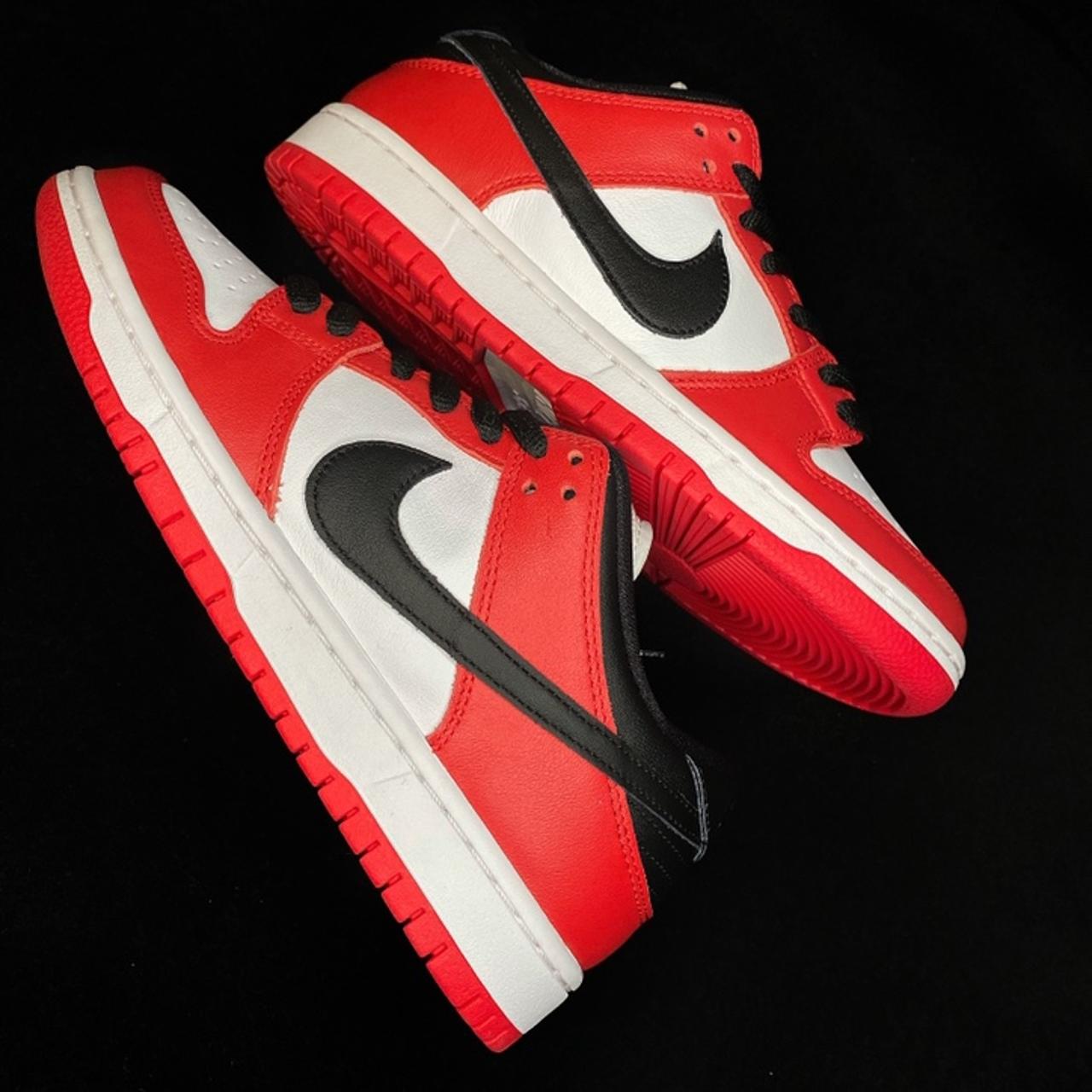 NIKE SB DUNK LOW J-PACK CHICAGO CONDIZIONI DS SHIP... - Depop