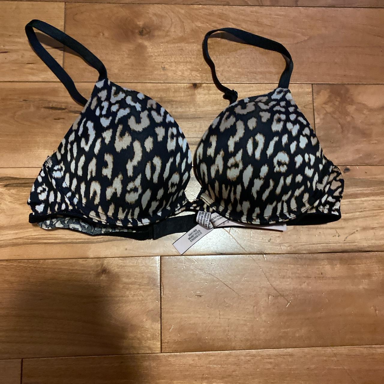 Victoria Secret Black Bra Super Cute Just Too Depop