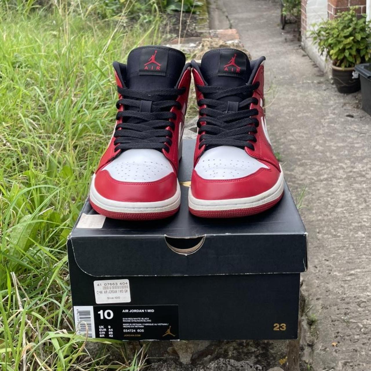 jordan chicago 1 blue