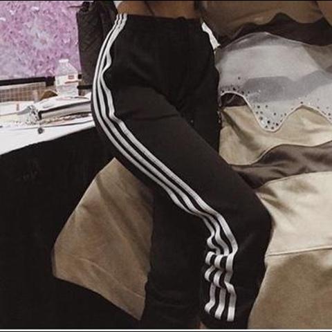 Adidas track hot sale pants tumblr