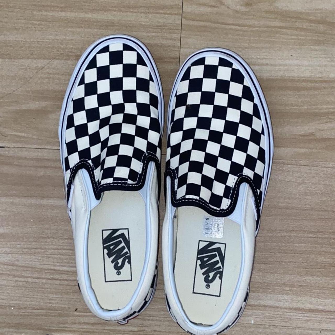 size 5 checkered vans