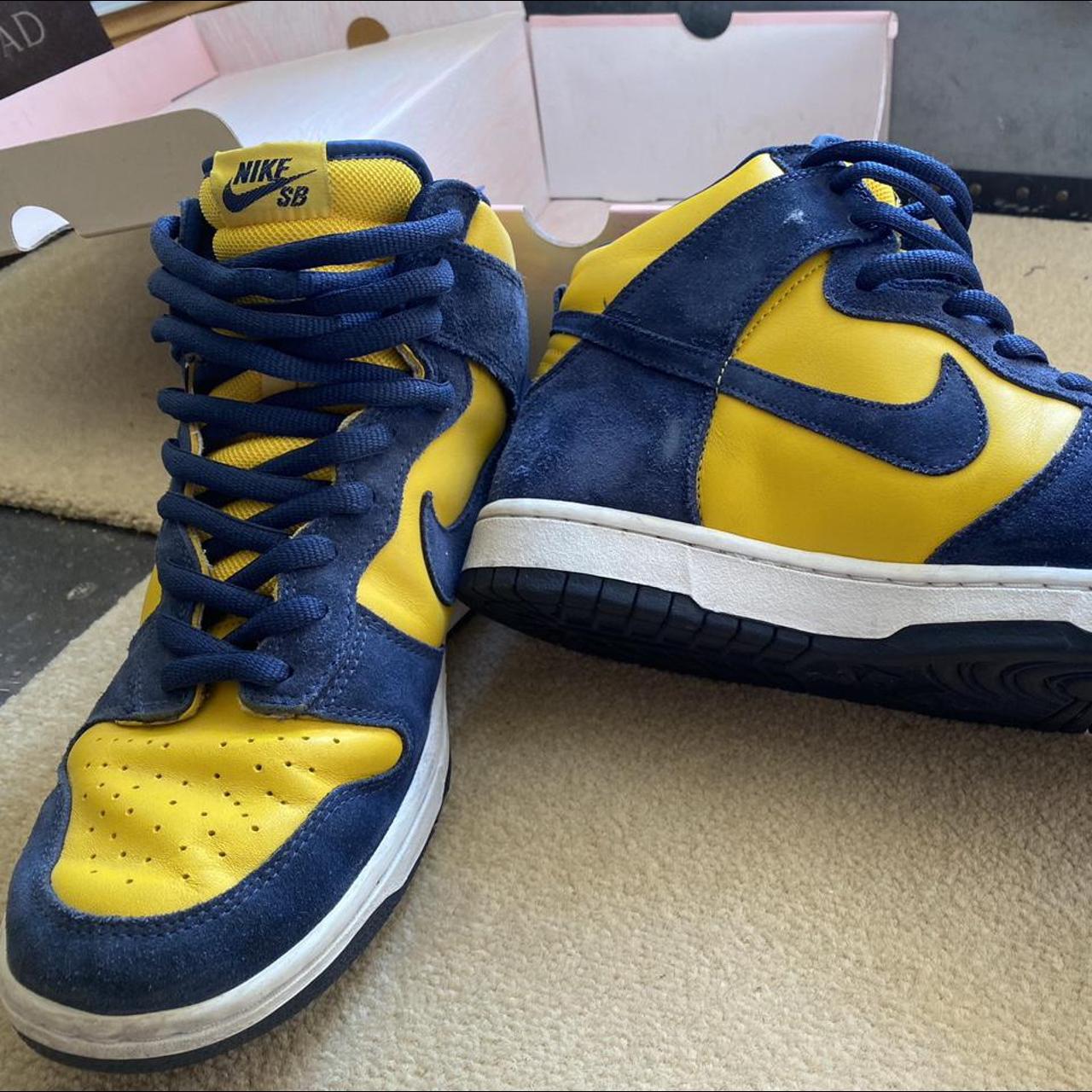 sb dunk high varsity maize