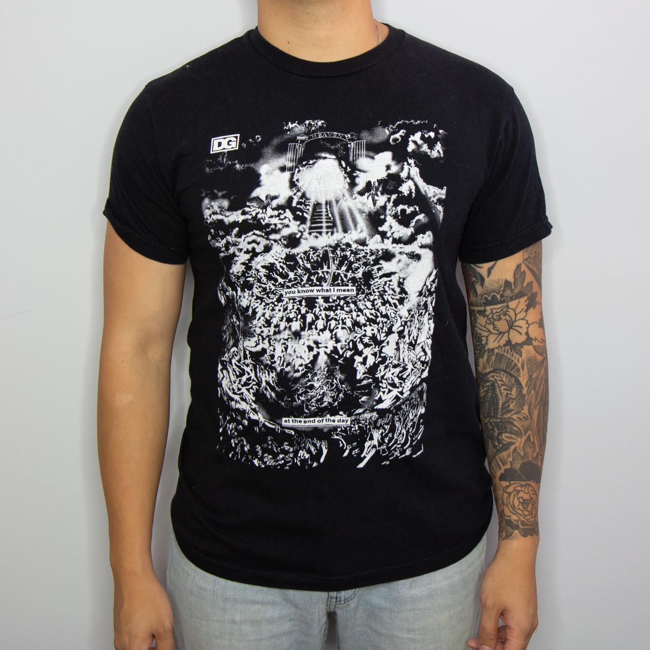 gates to heaven and hell graphic tee with 