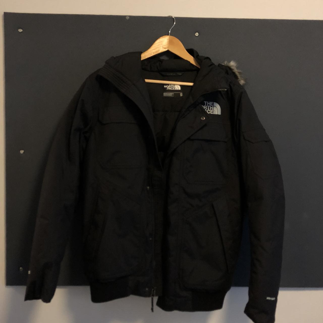 Men's gotham jacket iii hotsell tnf black