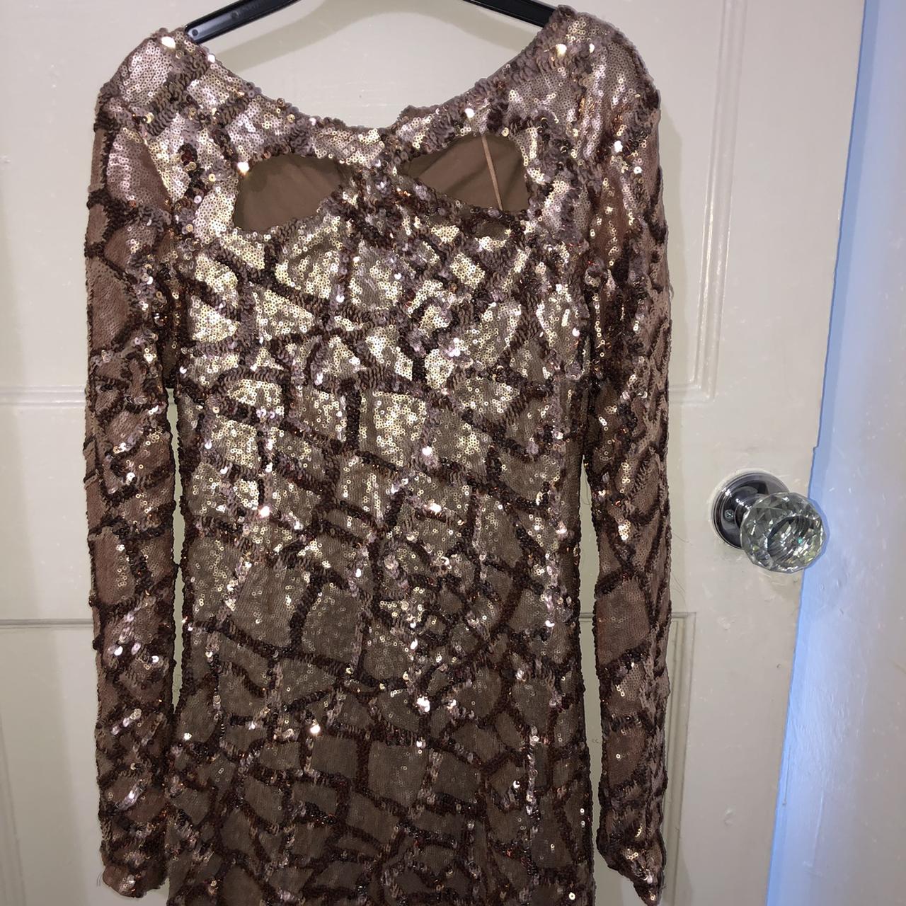 Gorgeous gold sequin dress ️ Just above the knee in... - Depop