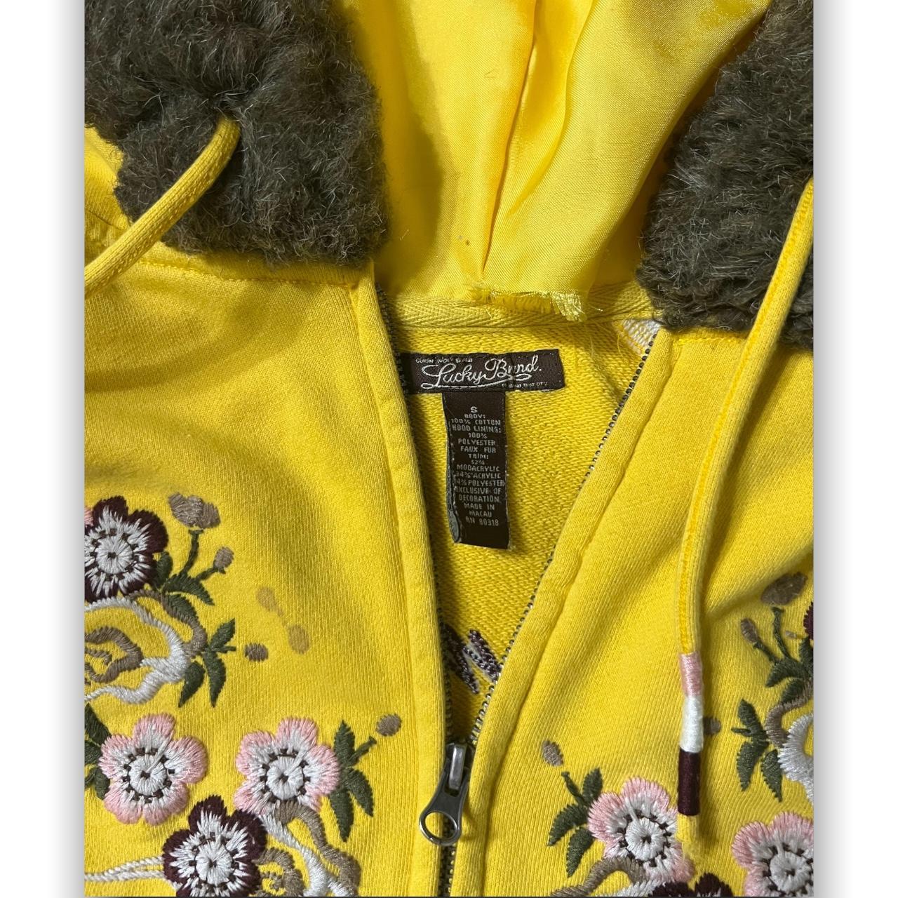 🖤, •Item: vintage y2k-style yellow zip up hoodie ft.