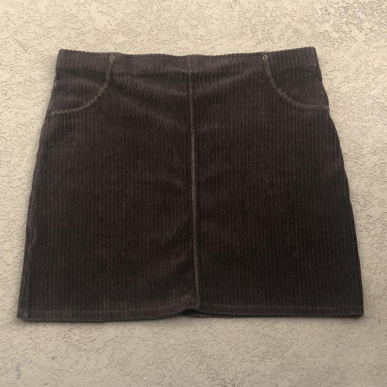 🤎 dark brown corduroy skirt 🤎 - super cute brown... - Depop