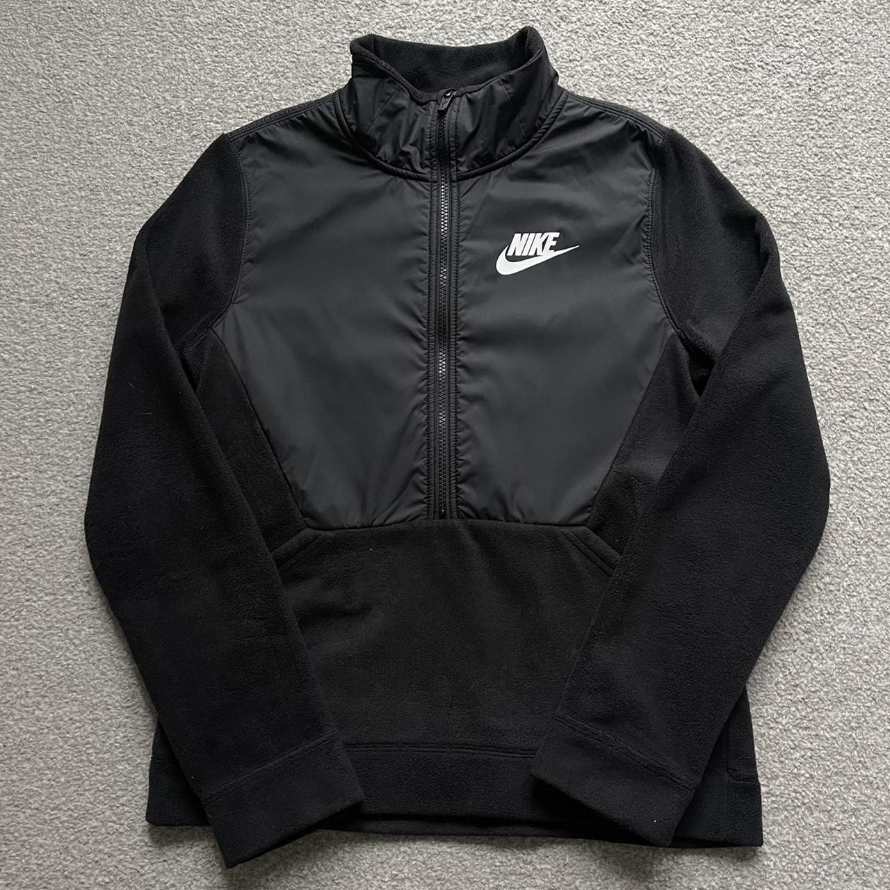 Nike Women's Black Jumper | Depop