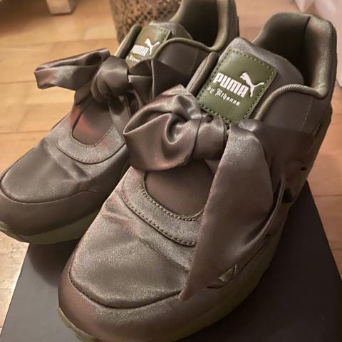 Fenty puma outlet shoes bow