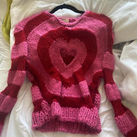 Radiant Heart Knit Sweater – Lirika Matoshi